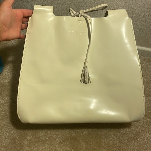 SALVATORE FERRAGAMO PURSE AND ATTACHED WALLET AND DUSTBAG​​​​ - Picture 8 of 16